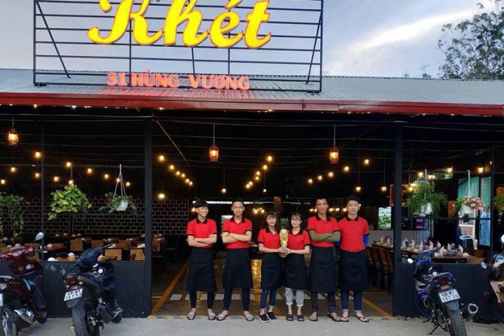 Khét BBQ Đà Lạt: Cơm lam, thịt nướng ống tre 
