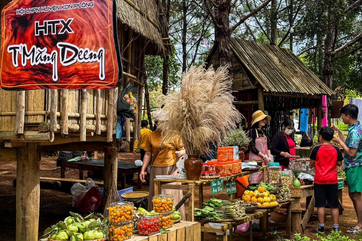 Top 10 Đặc Sản Măng Đen Làm Quà Ý Nghĩa