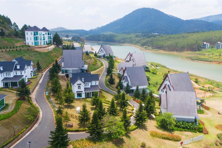 Dalat Wonder Resort – Tận hưởng view hồ Tuyền Lâm thơ mộng