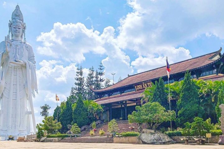 Khám phá Chùa Linh Ẩn Đà Lạt: Tượng Phật Di Lặc lớn nhất Lâm Đồng