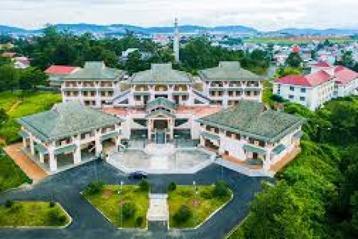 Đại học Đà Lạt: Ngôi trường view Hàn Quốc đẹp cuốn hút
