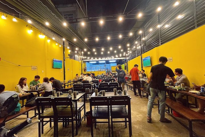 Lẩu gà lá é 668 Chu Văn An