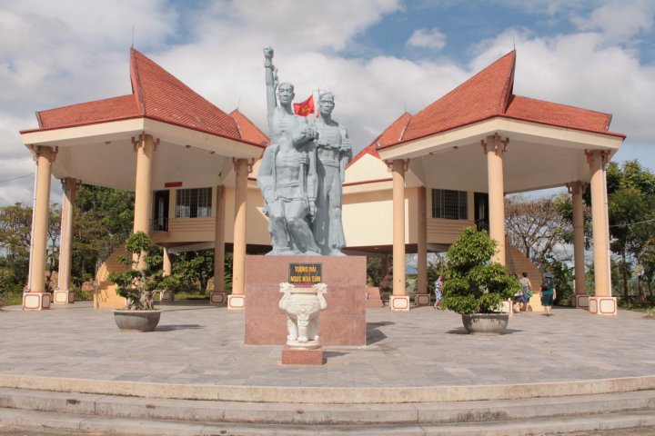 Ngục Kon Tum - Dấu Ấn Lịch Sử Hào Hùng Bên Dòng Đăk Bla