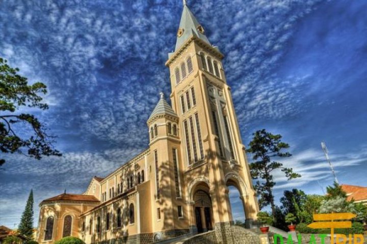 Nhà Thờ Con Gà Đà Lạt: Review chi tiết, Giờ lễ mới nhất 2024.