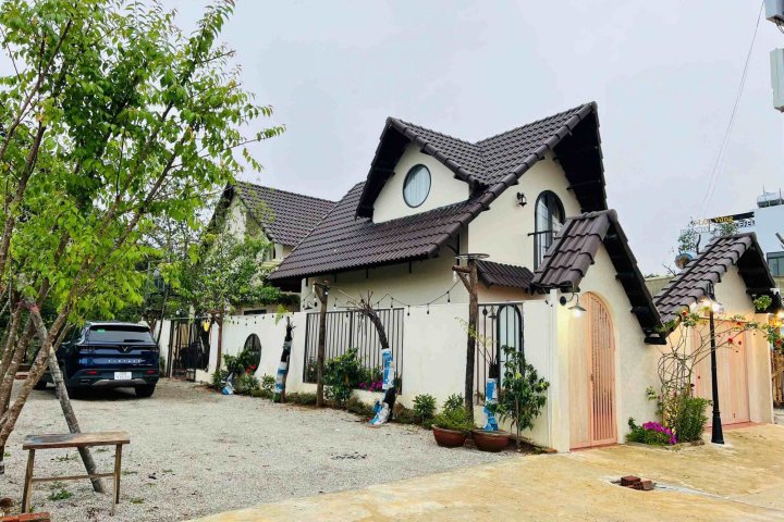 Măng Đen Mơ Mộng: Chốn Hẹn Hò Lý Tưởng Của Đôi Lứa Yêu Nhau