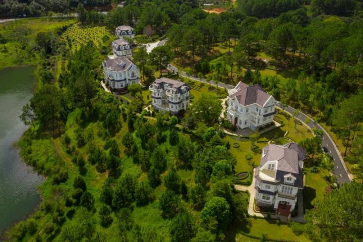 SAM Tuyền Lâm Resort Đà Lạt: Nghỉ dưỡng sang trọng giữa lòng hồ Tuyền Lâm