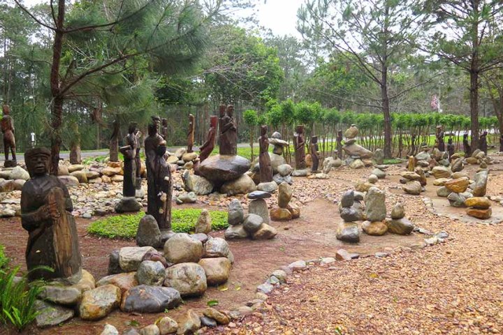 Vườn Tượng Gỗ Măng Đen: Điểm đến thú vị trong thị trấn