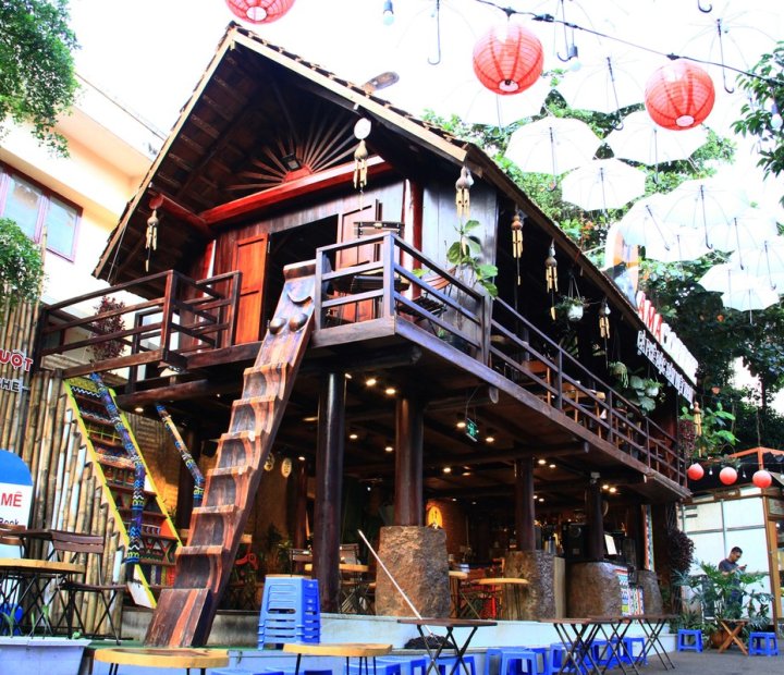 Đường sách cafe Buôn Ma Thuột – Thế giới của sách, cà phê và sáng tạo