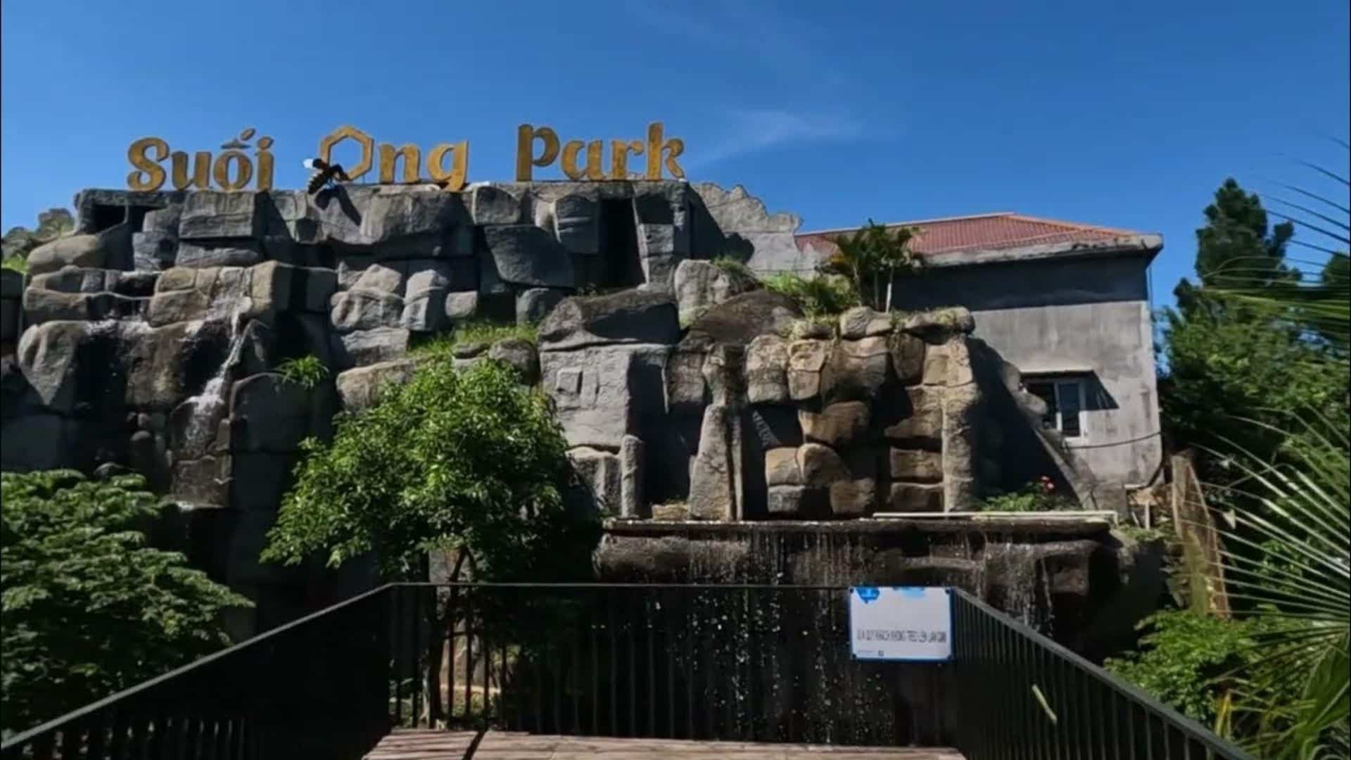 Khu du lịch Suối Ong