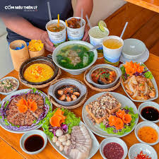Cơm niêu Thiên Lý
