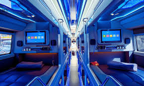 Queen Cafe / Queen Cafe Bus