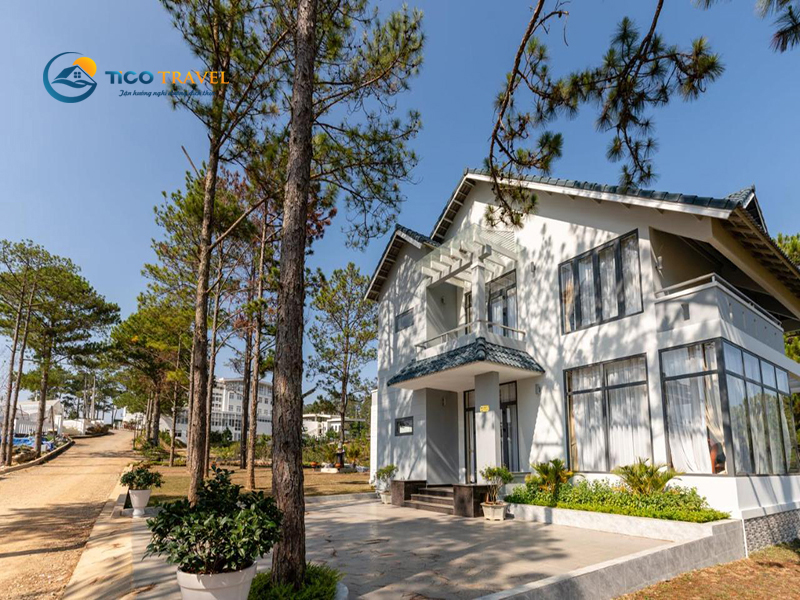 Thủy Hoàng Nguyên Resort