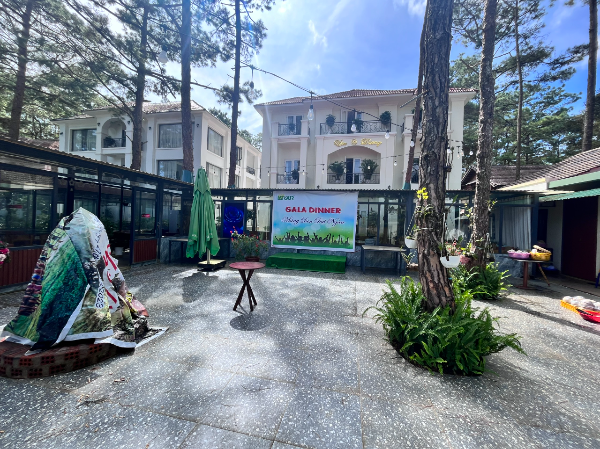 Vân Dương Hotel Măng Đen