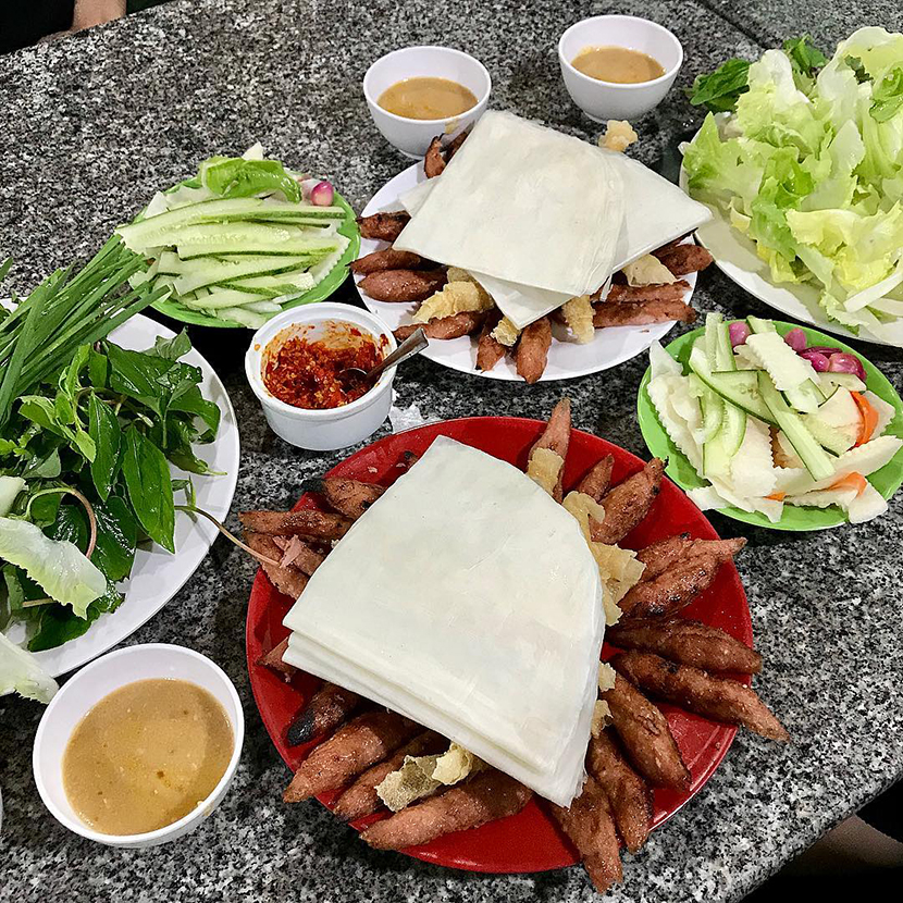 Nem nướng Bà Hùng