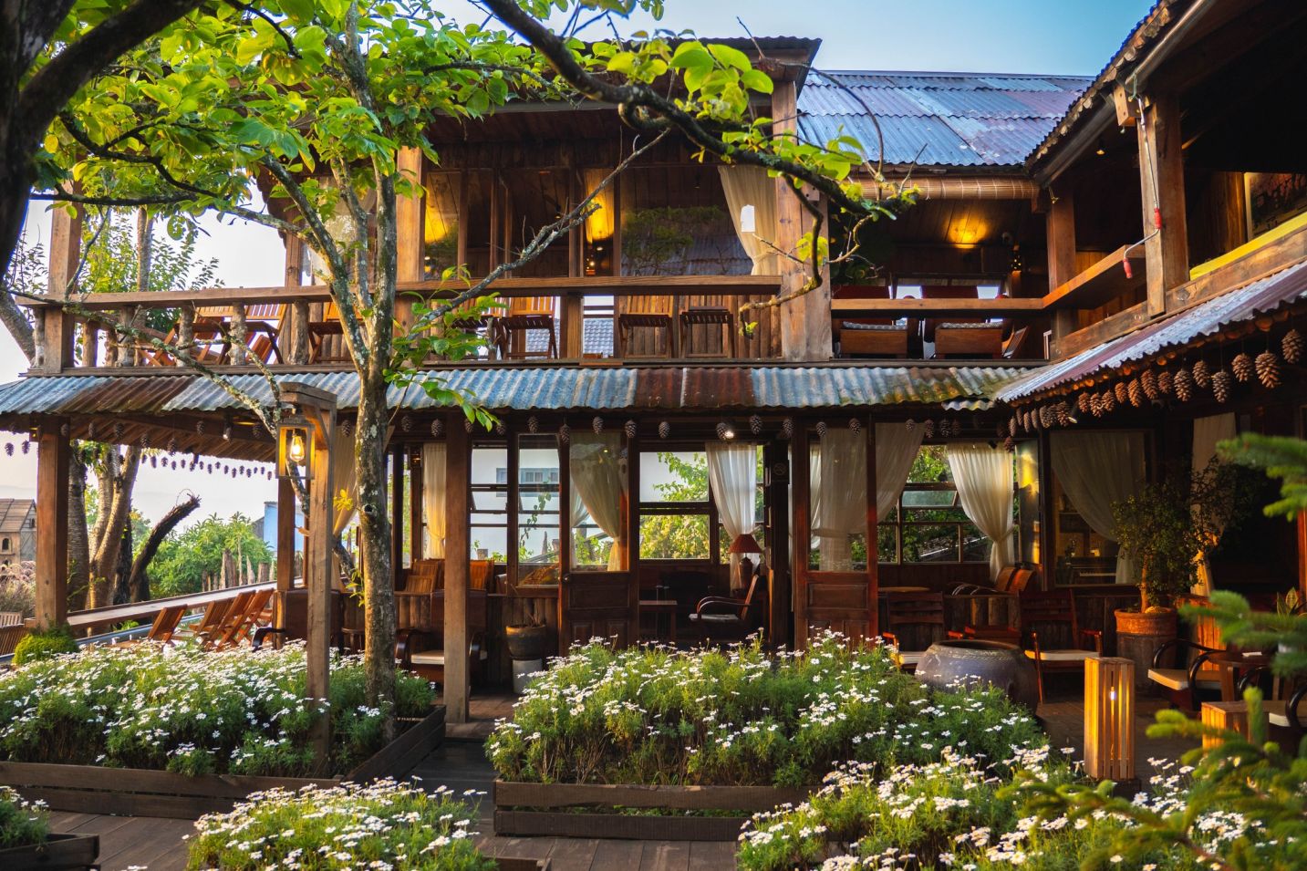 Tiệm Cà Phê Bình Minh Ơi Đà Lạt